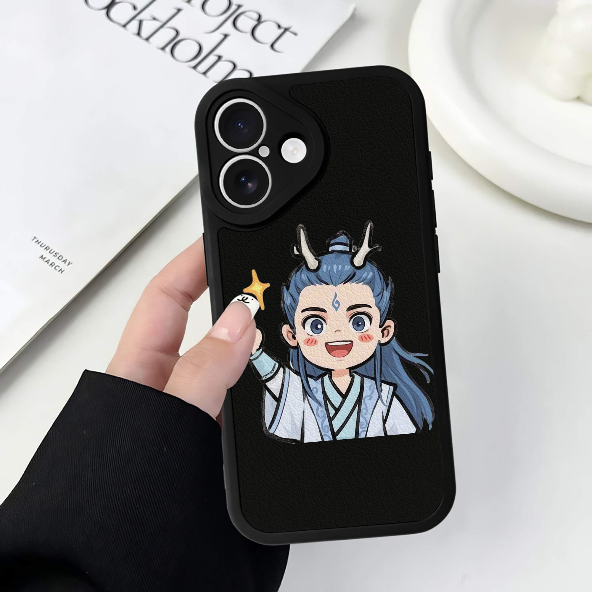 （画像用） Ne Zha 2 ナタ 魔童の大暴れ 【iPhone 16シリーズ対応】シリコンスマホケース（レザー調） 材質：シリコン